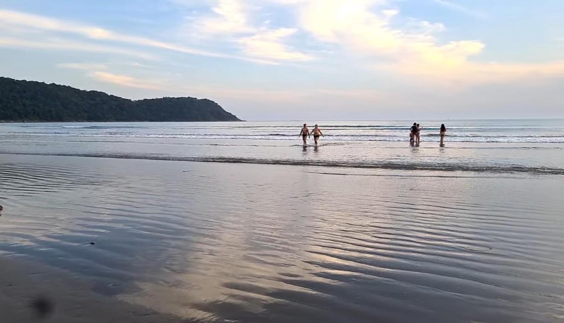 Apartamento Ape 3 Min Da Praia, Garagem, Wi-fi, Tao Lindo